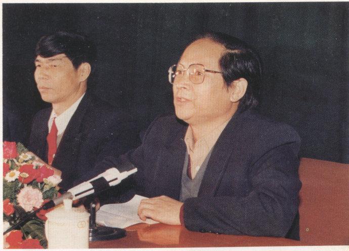 003uMWNozy6KSE9gClv5d&690.jpg